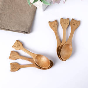 Juego de cubiertos de madera de acacia, mango, pino, madera roja y otras maderas disponibles con diseño personalizado por M.I.G. EXPORTACIONES. - Product Image 6