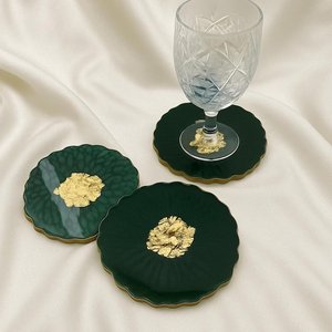 Sous-verres en céramique motif feuille d'or vert, style glamour, réutilisables pour la protection de la table - Product Image 1