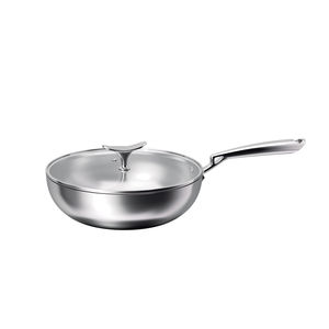 Cacerola poco profunda con diseño clásico, ideal para hornear y servir, resistente a arañazos. - Product Image 4