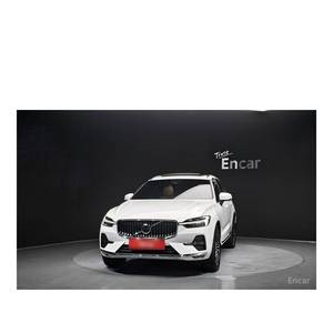 Volvo XC60 B6 2024/3, Ultra Brillante, 10,430 km, Caja de Cambios Automática, Asientos de Cuero, Cámara Trasera, Volante a la Izquierda - Product Image 3