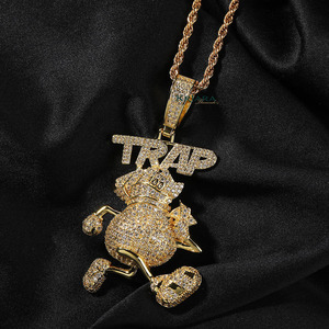 Colgante de Plata 925 Bañado en Oro con Diamante Moissanita, Diseño de Trampa de Dibujos Animados, Joyería Hiphop para Hombre, Corte Redondo, Uso Diario - Product Image 3
