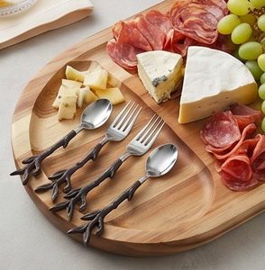 Ensemble de couverts en acier inoxydable de qualité supérieure avec manche noir, design élégant, parfait pour les restaurants, les desserts et les mariages. - Product Image 5