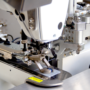 <span class=keywords><strong>Macchina</strong></span> da Cucire Industriale JUKI SOMAX SM-05BA Automatica per Attaccare Bottoni <span class=keywords><strong>Polo</strong></span> con Alimentatore - Product Image 3