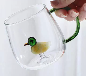 Gobelet réutilisable en verre avec poignée décorative, motif animal 3D fait main, design champêtre, pour usage quotidien - Product Image 2