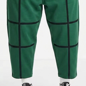 Pantalones Deportivos Verdes con Ribete Estructural Negro, Cintura con Cordón Ajustable, Pantalones Deportivos Holgados para Invierno, Ropa Urbana para Hombre - Product Image 3