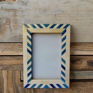 High Quality Modern Style MDF Wooden <b>Photo</b> Frame Decorative Resin Picture Frames for <b>Families</b> - Product Image 5
