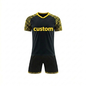 Camisetas de Poliéster Dry Fit para Sublimación, Fabricante de Camisetas de Fútbol Personalizadas con Cuello en V para Hombre, 100% Poliéster de Secado Rápido - Product Image 1
