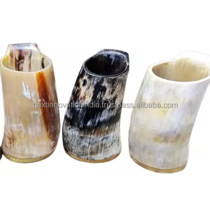 Jarra de jarra pulida vikinga hecha a mano Taza de cuerno para beber de primera calidad Artesanía natural de inspiración histórica para cerveza Vino Mead Ale - Product Image 1