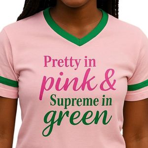 Camiseta de Manga Corta con Cuello en V, Color Rosa y Verde, Estilo Casual, Ropa Griega para Mujer, Cómoda, Marca Pretty in Pink Supreme - Product Image 2