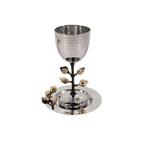 Coupe Kiddush Arbre de Vie pour Shabbat et Yom Tov en Acier Inoxydable et Laiton avec Soucoupe – Design Sculpté Unique – Gobelet à Vin - Product Image 1