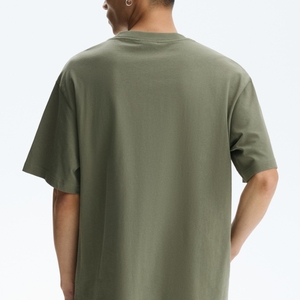 Vente en gros de t-shirts à manches courtes, col rond, coupe classique, en tricot uni de haute qualité, 240 GSM, séchage rapide - Product Image 4