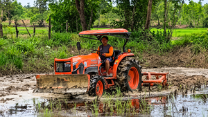 Tracteur agricole Kubota L5228DT 4WD 52 CV Diesel pour le labour, le travail du sol, le transport et les travaux sur le terrain - Product Image 6