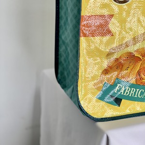 Sac fourre-tout non tissé de qualité supérieure avec poignée longue, design personnalisé, coins arrondis et logo imprimé sur mesure – Vente chaude directe usine - Product Image 5