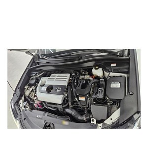 Lexus UX 2.0 2WD Modelo Abril 2019, 132,376 km, Asientos de Cuero, Volante a la Izquierda, Cámara Trasera - Product Image 6
