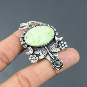 Colgante de Libélula de Crisoprasa Limón Hecho a Mano en Plata de Ley 925, Joyería Única, Elegante y Moderna con Piedras Preciosas - Product Image 4