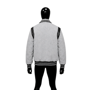 Blouson universitaire décontracté gris clair à boutons-pression pour homme, style universitaire de luxe avec accents en cuir noir, col rabattu, décontracté, automne - Product Image 2