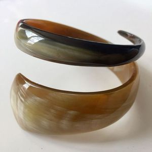 Brazaletes de Cuerno Hechos a Mano, Joyería Boho Única para Mujer, Colección de Regalos de Moda Tradicional - Product Image 5