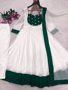 TENNECY Nuevo Vestido Anarkali de Seda con Diseño Espacial Elegante y Bordado de Lentejuelas, con Dupatta, para Fiesta/Boda - Product Image 6