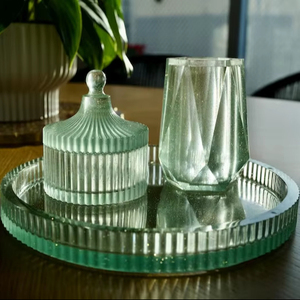 ชุดอุปกรณ์ห้องน้ำทำมือจากเรซิ่นแก้วน้ำทะเลรักษ์โลก พร้อมถาดตกแต่ง ฝาขวด และแก้วทรงเหลี่ยม ประดับประดาด้วยความหรูหราและเปล่งประกาย - Product Image 1