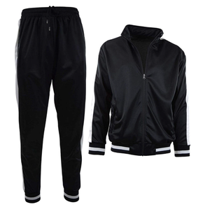 Ensemble de survêtement unisexe noir avec veste zippée longue et pantalon à poches latérales, couleur unie, style sportif, coupe classique, idéal pour l'automne - Product Image 1