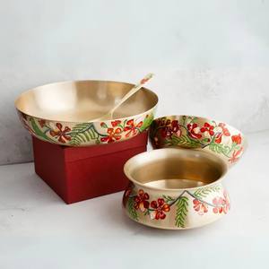 Service de table en métal Kansa pour 4 personnes avec kit d'ustensiles, compatible lave-vaisselle - Magnifiquement fabriqué à la main, collection traditionnelle Gulmohar - Product Image 3