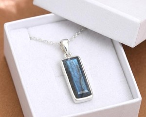Collar de Labradorita con Colgante de Destello Azul Místico, Joyería de Cristal Curativo, Amuleto de Protección, Regalo Boho para Mujer - Product Image 1