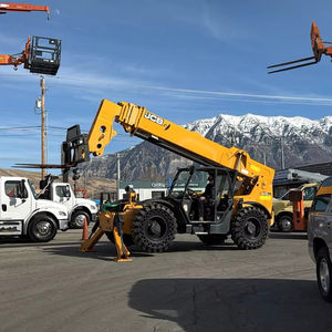 Manipulador Telescópico JCB Usado 510-56/55TC, 17m, Capacidad de 4,536kg, Horquillas de Goma/Nylon/PU para Múltiples Terrenos - Product Image 6