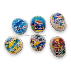 Aimant de réfrigérateur personnalisé en polyrésine imprimé en 3D en forme de plage, souvenir de diplôme avec forte force magnétique - Product Image 1