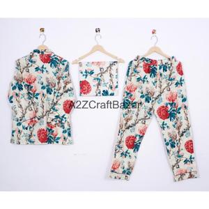 Nouvel Arrivage Ensemble de Pyjama Assorti en Coton Doux Respirant à Motifs Floraux pour Femmes avec Taille Élastique et Manches Longues - Product Image 6