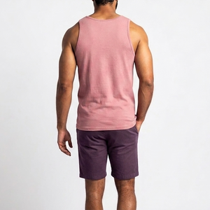 Débardeur respirant pour homme, idéal pour un look sportif et un style urbain. Nouveau produit arrivé. - Product Image 2