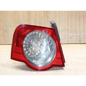 Feu arrière LED gauche (extérieur) d'occasion OEM 3C5945095H pour Passat 2005-2010 - Product Image 1