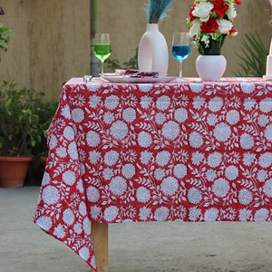 Mantel de Algodón con Estampado Floral Rojo, Tejido para Uso en Exteriores, Estilo Clásico, Lavable, Cubre Mesa de Comedor con Diseño Floral, Ecológico y Resistente al Polvo - Product Image 1