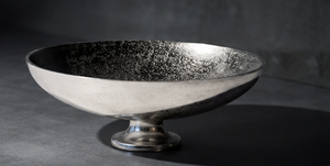 Cuenco Decorativo Moderno de Metal Plateado con Base, Texturizado, para Decoración de Oficina o Biblioteca, Venta al por Mayor - Product Image 3
