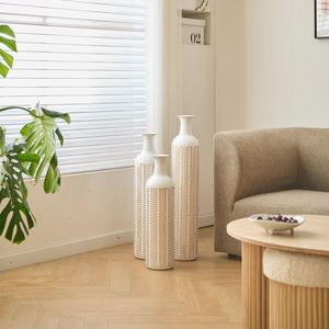 Juego de 3 Jarrones Grandes de Metal Blanco Esmaltado de Estilo Moderno, Hermosa Decoración para el Hogar, Jarrón de Metal para Piso - Product Image 6