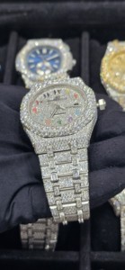 Nouvelles montres tendance unisexes modernes mécaniques de luxe avec diamants Moissanite, style Hip Hop, pour la mode, en vente, fabricant indien - Product Image 4