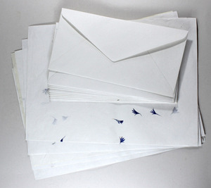 Hot Selling Cotton Premium Papers' 10 A4 Letter Heads + 5 Envelopes Packed As A Set In A Folder - Product Image 2