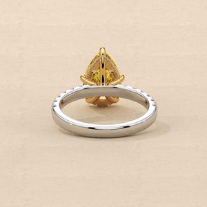 Bague solitaire en or blanc 10K avec diamant fantaisie jaune taille poire 1,01 carat, cultivé en laboratoire, de luxe, cadeau de promesse pour partenaires - Product Image 4