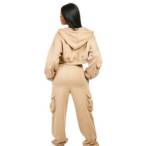 เสื้อฮู้ดครอปผู้หญิงคุณภาพสูง หลายกระเป๋า ทรงโอเวอร์ไซส์ สำหรับฤดูหนาว สวมใส่สบายๆ ชุดวอร์มหนานุ่มสำหรับผู้หญิง - Product Image 3