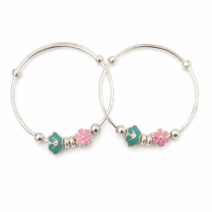 Pulsera Abierta de Plata de Ley 925 con Dijes de Flor y Caballito de Mar, Acabado Pulido, Joyería de Moda para Niñas, Uso Diario, Regalo, Fiesta - Product Image 5