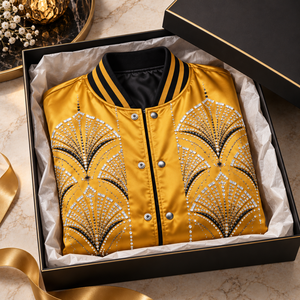 Chaqueta Bomber de Satén con Pedrería de Diseñador, Chaqueta de Moda con Patrón de Estrellas de Cristal Brillante de Lujo para Fiestas Nocturnas y Estilo Moderno - Product Image 5