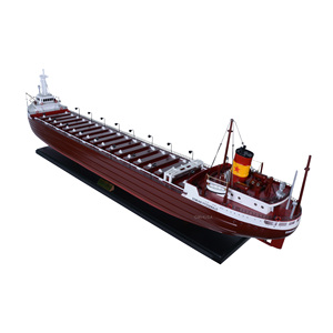 Modèle de navire de cargaison Edmund Fitzgerald L100 en cèdre peint, fait main – Décoration nautique en bois vietnamien et cadeau pour collectionneur - Product Image 2