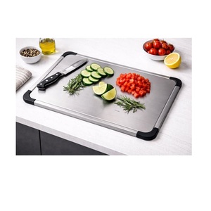 Tabla de cortar de metal duradera y de última generación utilizada en la cocina - Product Image 5
