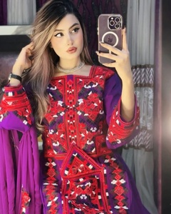 Ensemble robe bohème en mousseline de soie à motif géométrique violet et rouge brodé à la main, manches longues, longueur au sol, pour femme adulte, tenue d'automne - Product Image 2