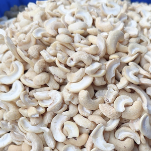 High Quality Jumbo Cashews Organic Whole Cashew W180 W210 Santigo Cashew Customized Packaging - Product Image 1