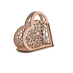 Panier-cadeau personnalisé en forme de cœur pour la fête des mères |   Organisateur décoratif en bois découpé au laser pour cadeaux faits main et arrangements floraux - Product Image 1
