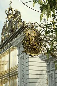 Plaque de numéro de maison en métal personnalisée de style européen |   Plaque murale de luxe en fer forgé pour portail de villa, panneau d'adresse extérieur - Product Image 4