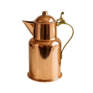 Pichet vintage en cuivre avec poignée en laiton, carafe à eau en métal pour servir les boissons à la maison, les mariages, les hôtels, fournitures, carafe en cuivre - Product Image 1