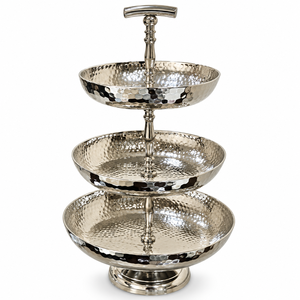 Soporte Escultural de Tres Niveles para Bombones con Hojas Plateadas, Hecho a Mano, para Hoteles, Bodas y Eventos, Tamaños y Colores Personalizables - Product Image 3