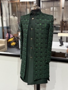 Sherwani de Seda Verde Bordado para Hombre, Traje Tradicional de Boda, Corte Regular, Largo Medio, Estilo India-Pakistán - Product Image 5