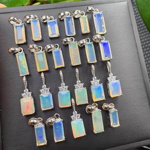 Colgante Rectangular de Ópalo Natural en Plata 925 - Joyería Artesanal con Piedras Preciosas, Colgante de Ópalo Etíope en Plata - Product Image 6